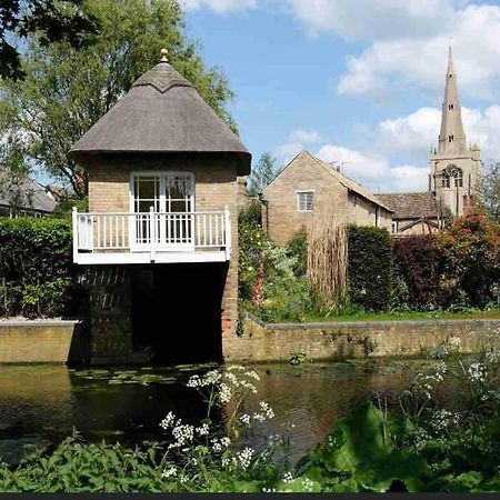 Historic Cambridgeshire Cottage Godmanchester Εξωτερικό φωτογραφία